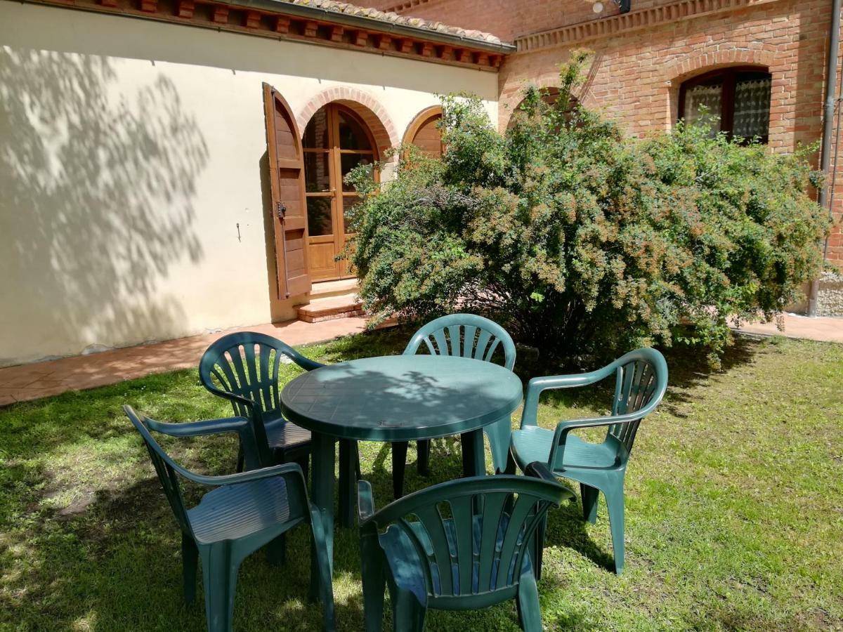 Agriturismo Piandimaggio Пиенца Екстериор снимка