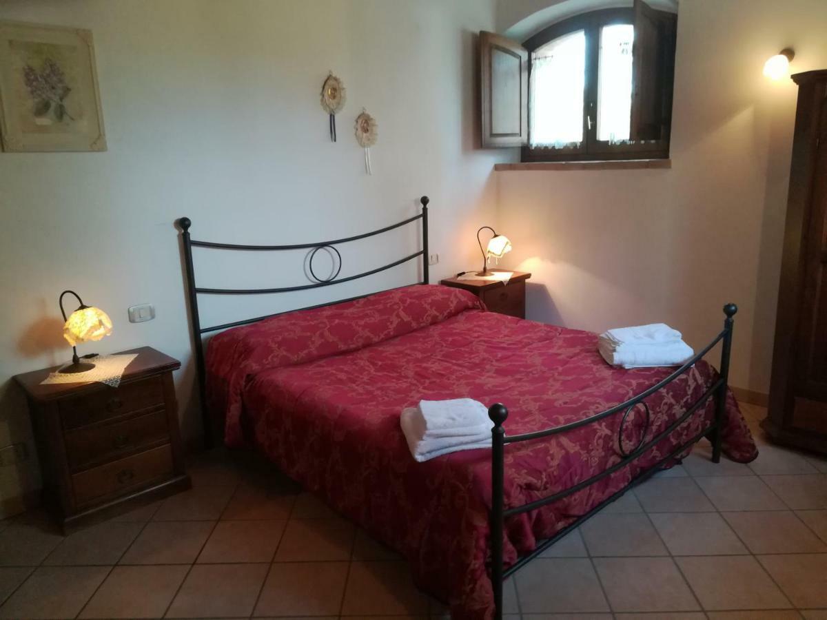Agriturismo Piandimaggio Пиенца Екстериор снимка